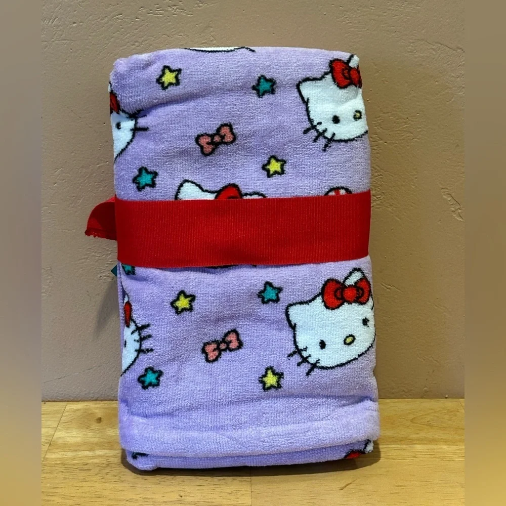 Hello Kitty 2 Pack Of Hand Towels Made By Sanrio. Purple + Bows & Stars. NWTS.
